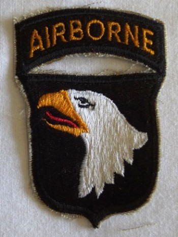 101st. Airborne Division, Color, Cut-Edge